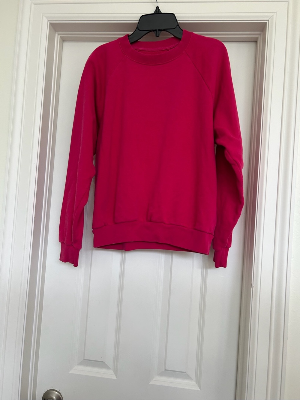 GAP Women's Crewneck Sweatshirt in Fuchsia Pink